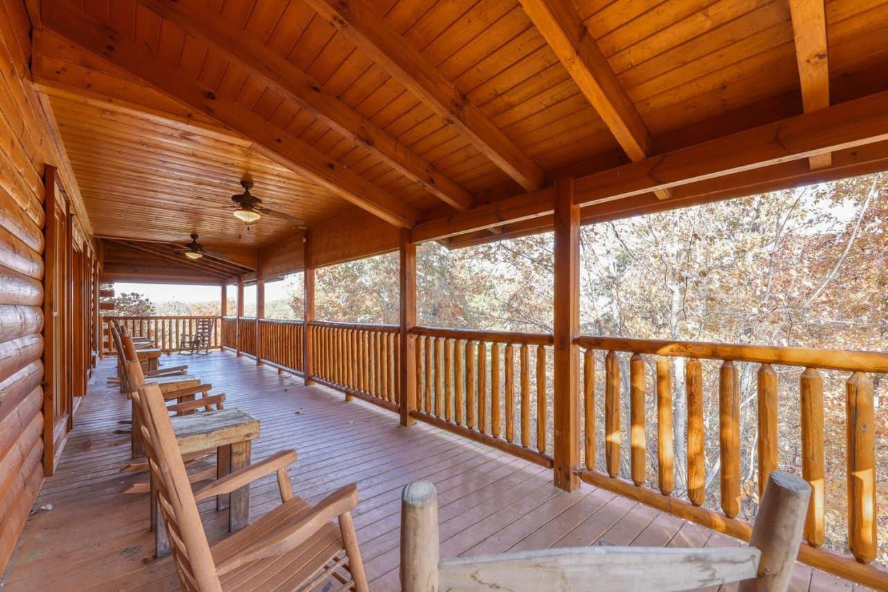 Black Bear Ridge Resort: Valhalla Manor By Dc Sevierville Exterior photo
