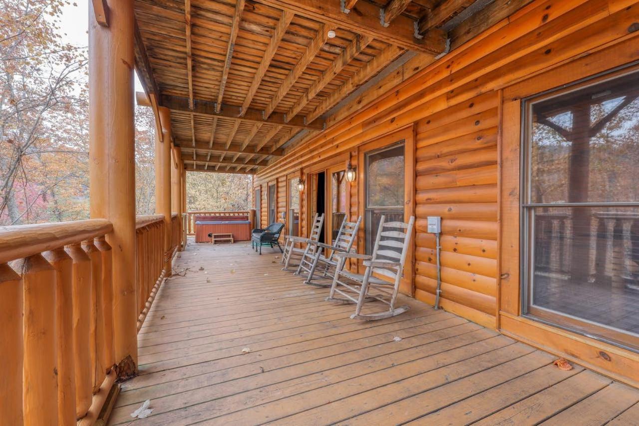 Black Bear Ridge Resort: Valhalla Manor By Dc Sevierville Exterior photo