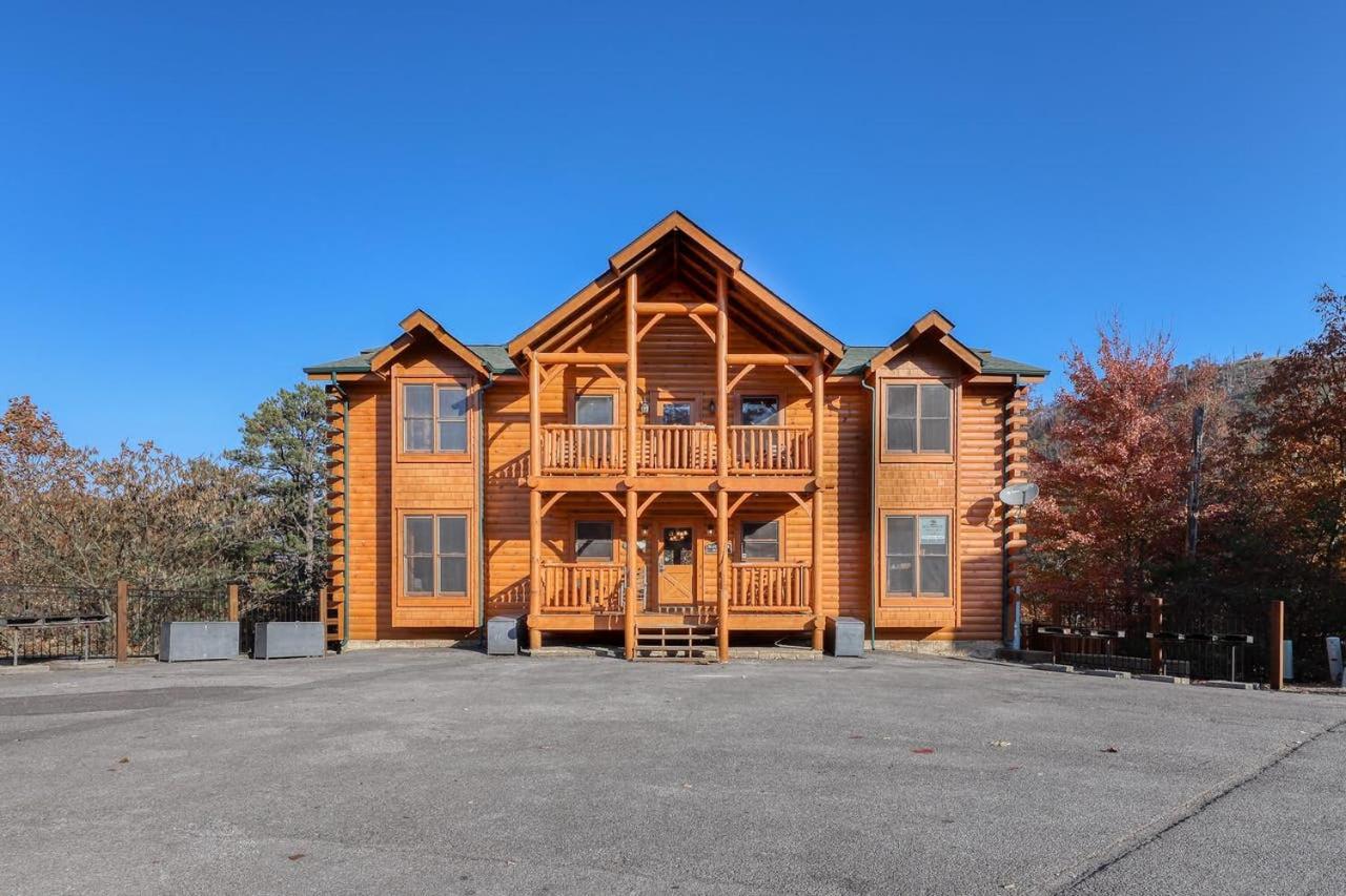Black Bear Ridge Resort: Valhalla Manor By Dc Sevierville Exterior photo